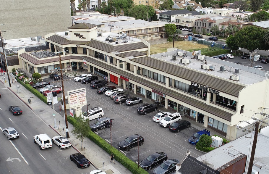 8474 W 3rd St, Los Angeles, CA à louer - Photo de l’immeuble – Image 1 sur 5