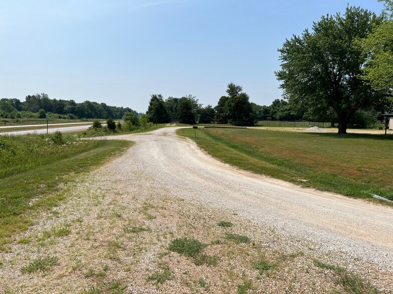 3252-3254 W Cattle Ln, Willard, MO à vendre - Photo de l’immeuble – Image 1 sur 6