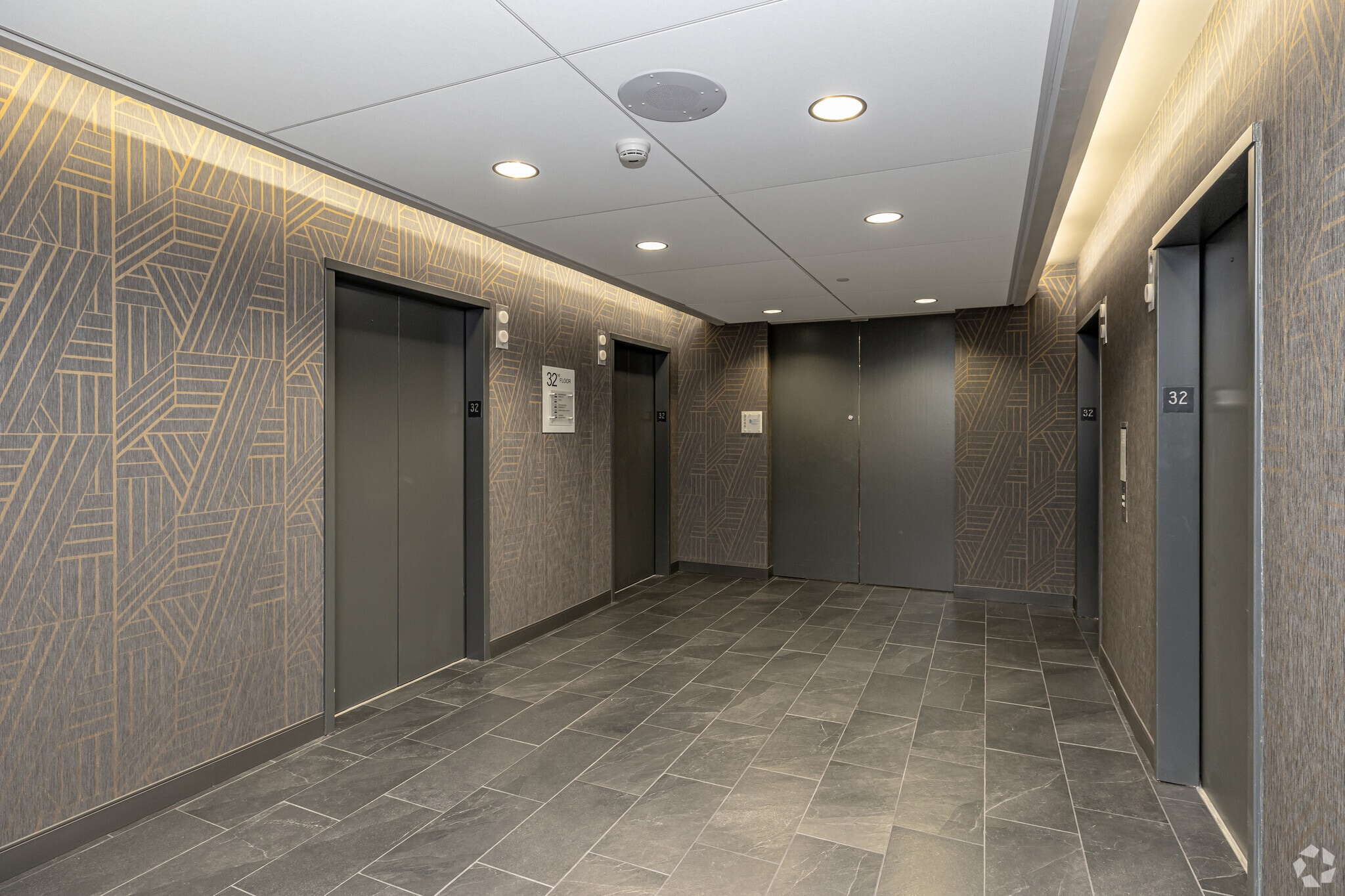 425 W Capitol Ave, Little Rock, AR à louer Photo intérieure– Image 1 sur 3