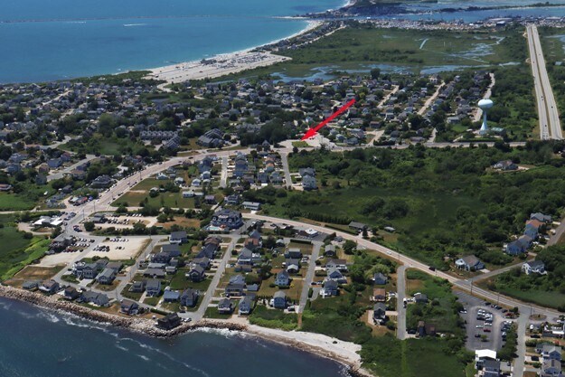 2 Sand Hill Cove Rd, Narragansett, RI à vendre - Photo de l’immeuble – Image 3 sur 5