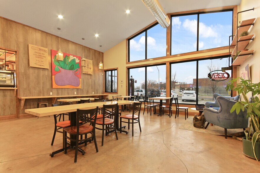 1009 N Providence Rd, Columbia, MO à louer - Photo principale – Image 1 sur 1