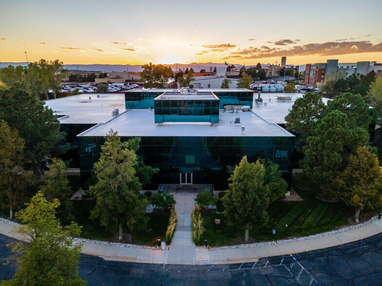 373 Inverness Pkwy, Englewood, CO à louer - Photo de l’immeuble – Image 3 sur 36