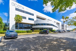 Plus de détails pour 1855 Griffin Rd, Dania Beach, FL - Bureau à louer