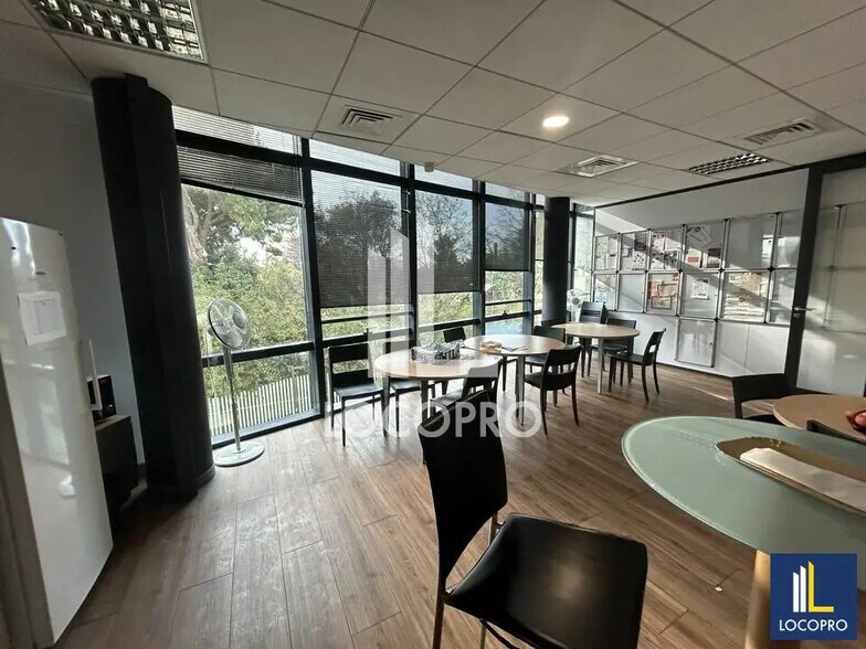 455 Promenade Des Anglais, Nice à louer - Photo de l’immeuble – Image 2 sur 8