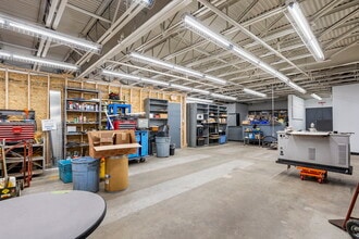 166 W Main St, Hillsborough, NH à vendre Photo intérieure– Image 1 sur 10