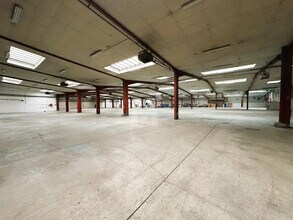 Local d’activités dans Morangis à louer Photo intérieure– Image 2 sur 7