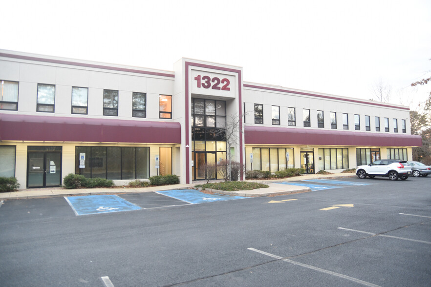 1322 Route 72 W, Manahawkin, NJ à louer - Photo de l’immeuble – Image 2 sur 20
