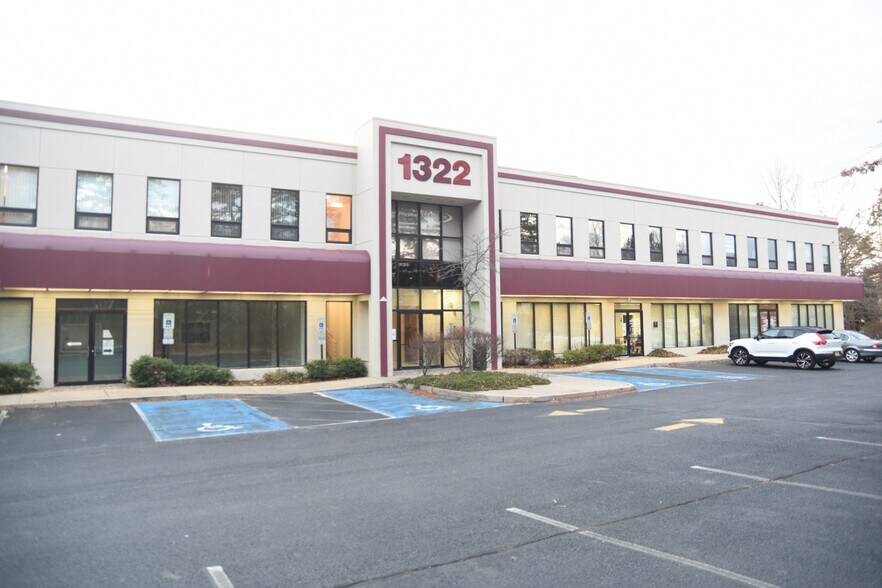 1322 Route 72 W, Manahawkin, NJ à louer - Photo de l’immeuble – Image 3 sur 13