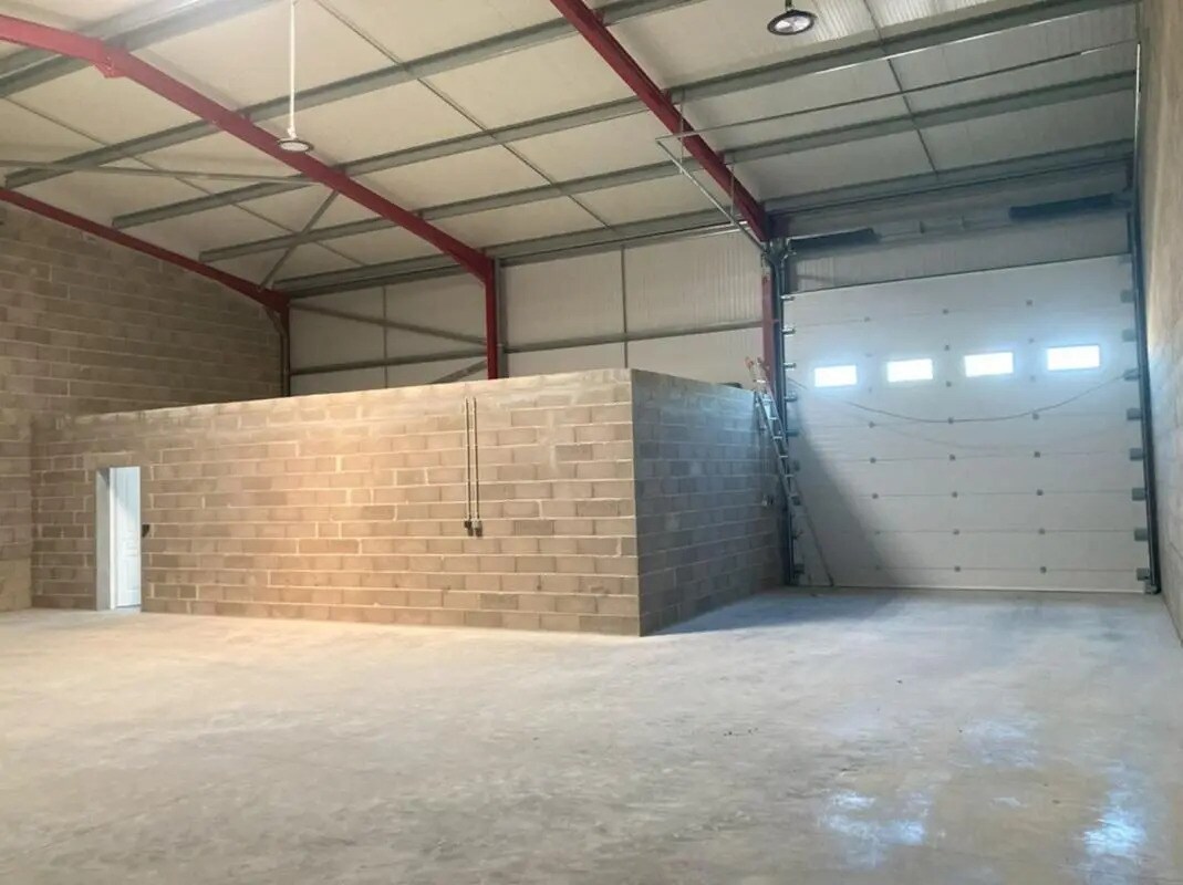 Bureau dans La Chapelle-Saint-Mesmin à louer Photo intérieure– Image 1 sur 18