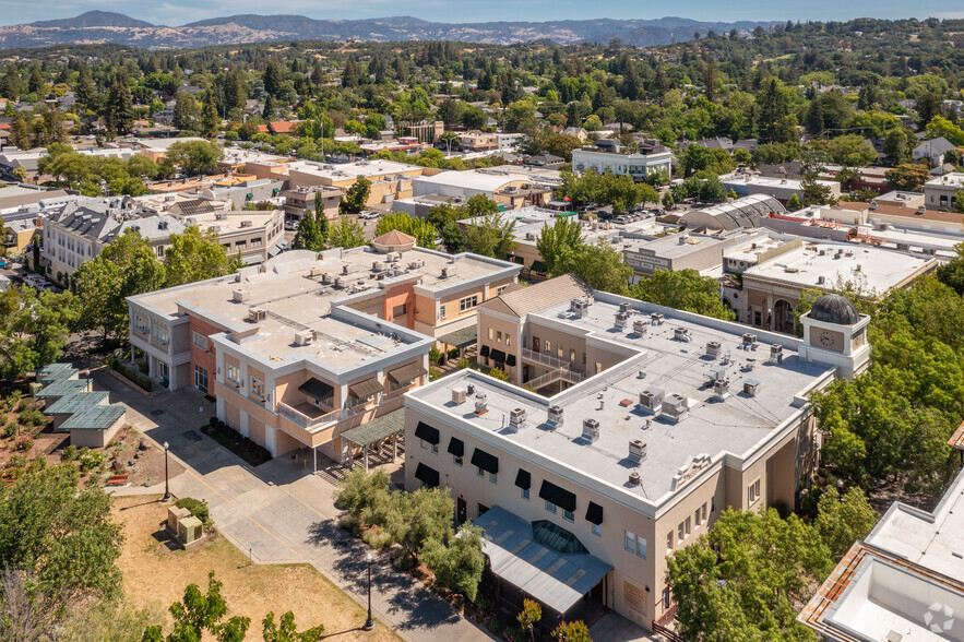 331-349 Healdsburg Ave, Healdsburg, CA à louer - Aérien – Image 3 sur 3