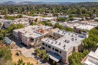 331-349 Healdsburg Ave, Healdsburg, CA - VUE AÉRIENNE  vue de carte - Image1