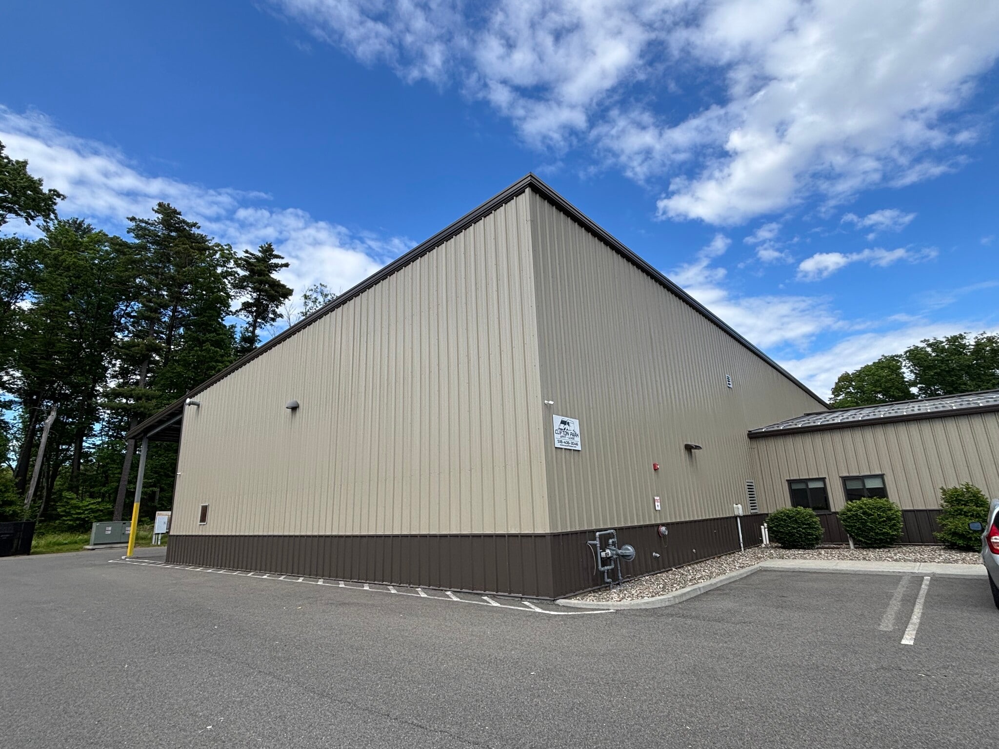 419 Route 146, Clifton Park, NY à louer Photo intérieure– Image 1 sur 8