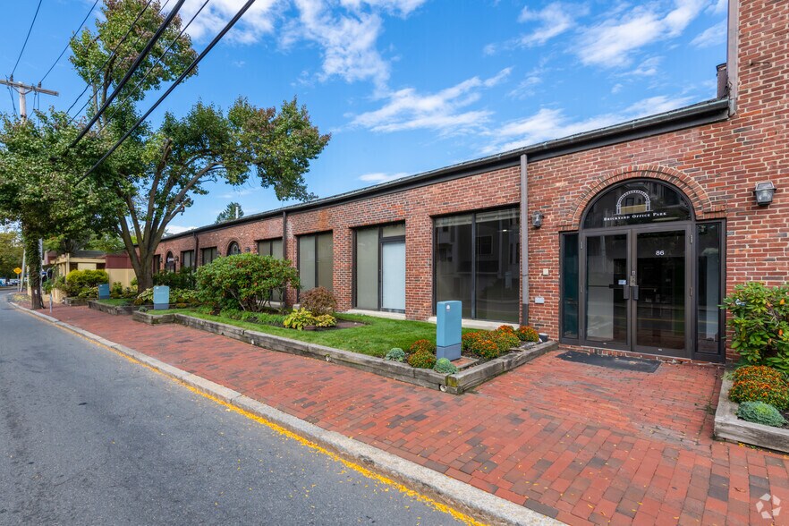 80-96 Sherman St, Cambridge, MA à louer - Photo de l’immeuble – Image 2 sur 33