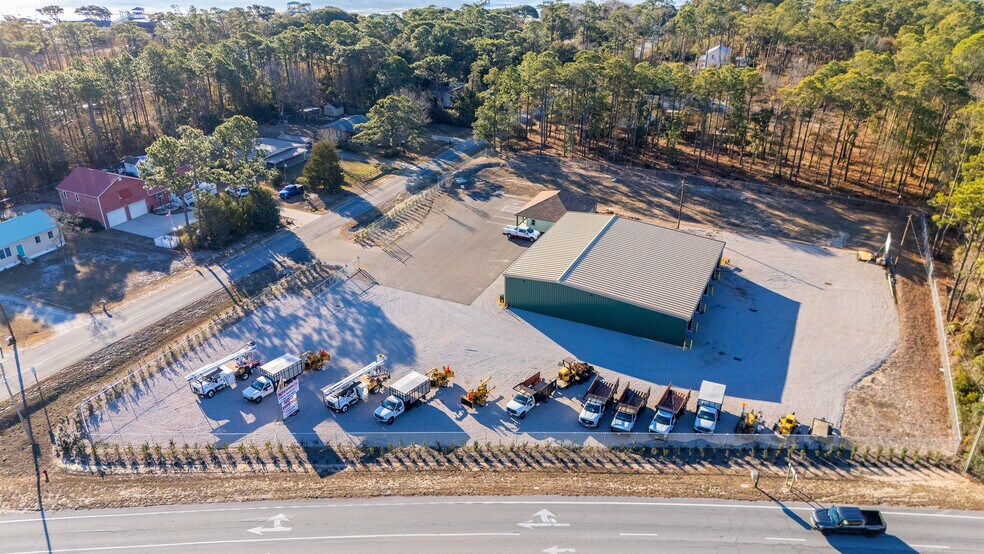 126 Hibbs Road Ext, Newport, NC à vendre - Photo principale – Image 1 sur 4
