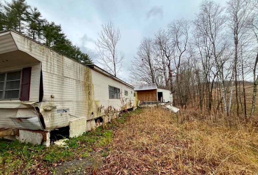 830 County Route 49, Argyle, NY à vendre - Photo de l’immeuble – Image 3 sur 10