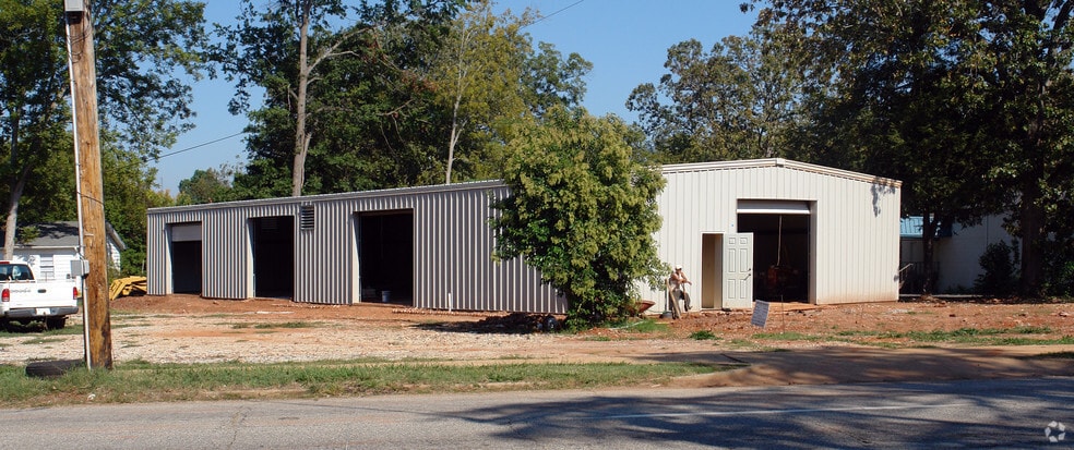 2710 Old Buncombe Rd, Greenville, SC à vendre - Photo principale – Image 1 sur 5