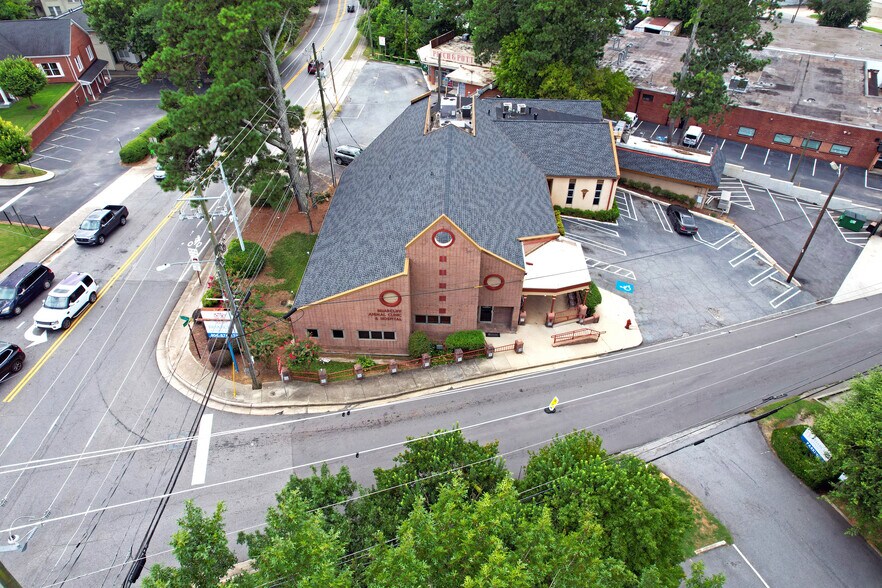 1850 NE Johnson Rd, Atlanta, GA à vendre - Photo de l’immeuble – Image 3 sur 3