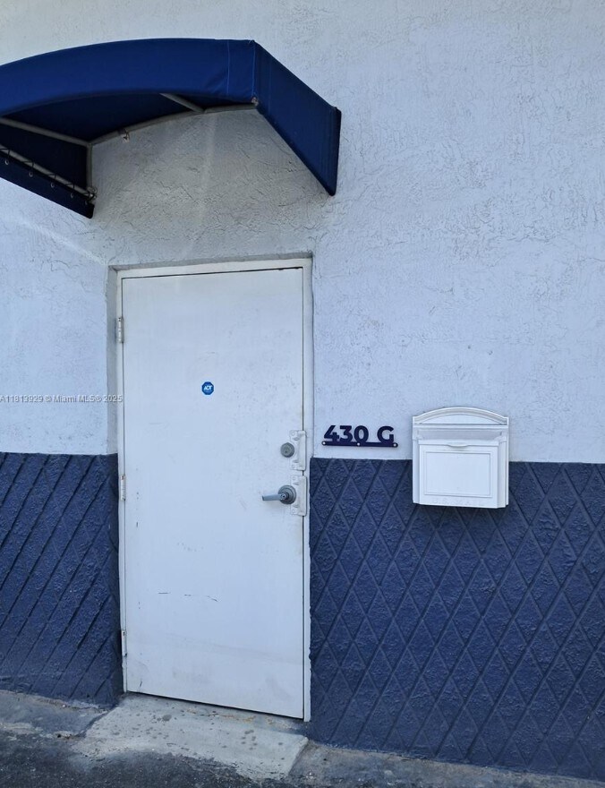 430 Ansin Blvd, Hallandale Beach, FL à louer Photo de l’immeuble– Image 1 sur 4