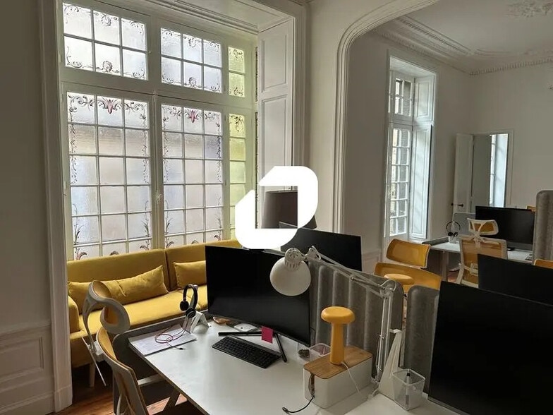 Bureau dans Bordeaux à louer - Photo intérieure – Image 2 sur 15
