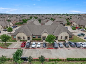4425 Plano Pkwy, Carrollton, TX à louer Photo intérieure– Image 1 sur 18