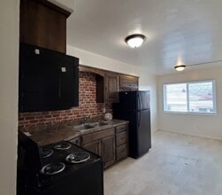 184 W Pine St, Shelley, ID à louer Photo intérieure– Image 1 sur 16