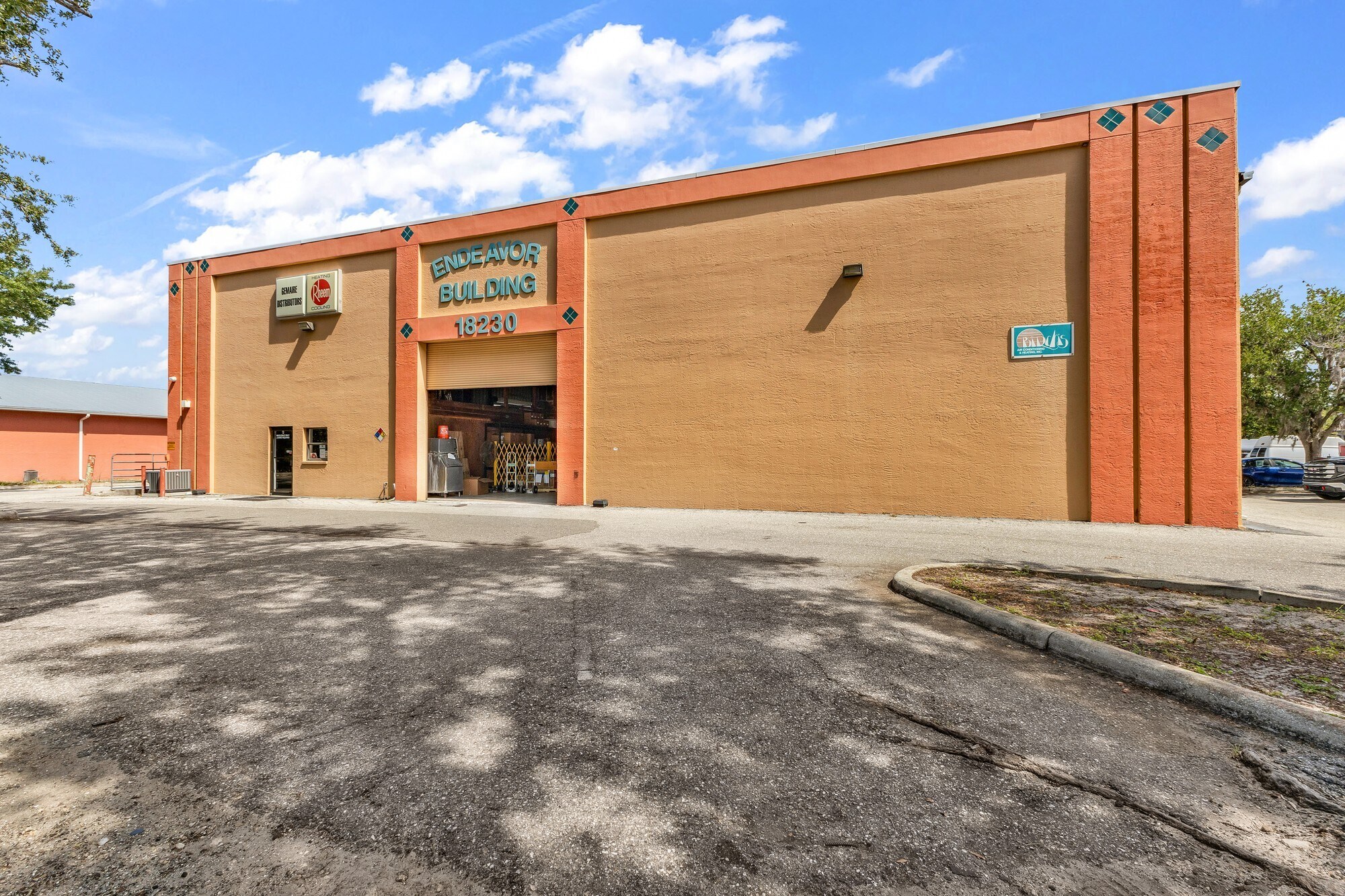 18230 Paulson Dr, Port Charlotte, FL à vendre Photo principale– Image 1 sur 29