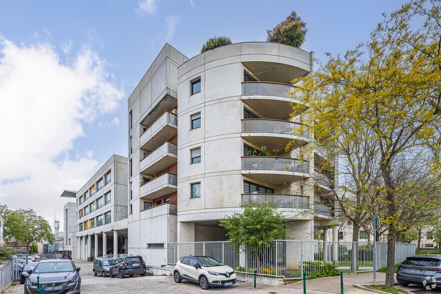 Bureau dans Rueil-Malmaison à louer - Photo de l’immeuble – Image 2 sur 4