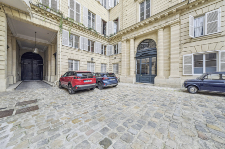 23-25 Quai Voltaire, Paris à vendre - Photo de l’immeuble – Image 3 sur 5