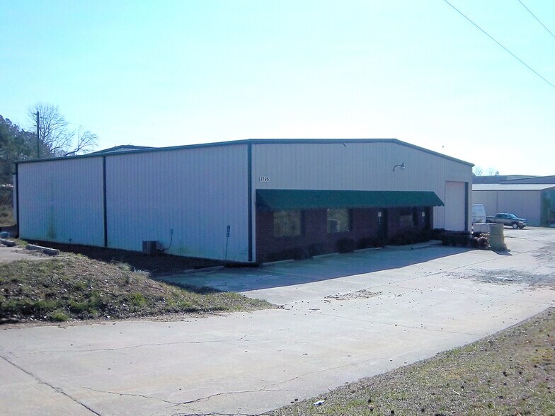 3795 Evans Rd, Cumming, GA à louer - Photo de l’immeuble – Image 2 sur 27
