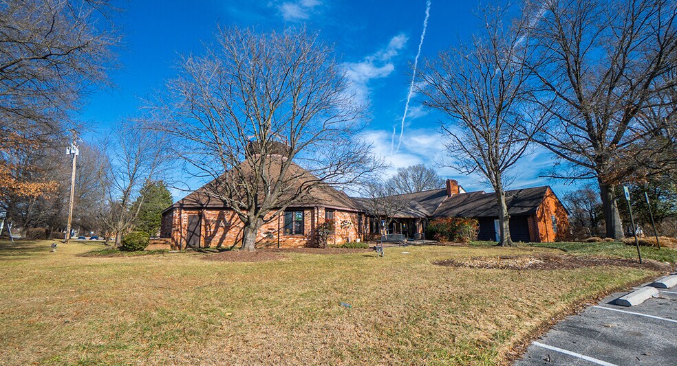 14301 Laurel Bowie Rd, Laurel, MD à vendre - Photo de l’immeuble – Image 3 sur 6