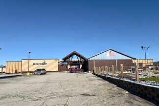 Plus de détails pour 3101 E Grand River Ave, Lansing, MI - Local commercial à vendre
