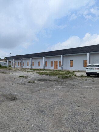 Plus de détails pour 13502 Almeda Road, Houston, TX - Local commercial à louer