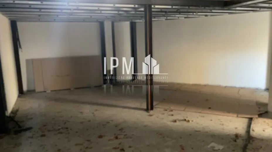 Local commercial dans Marseille à vendre - Photo intérieure – Image 2 sur 7