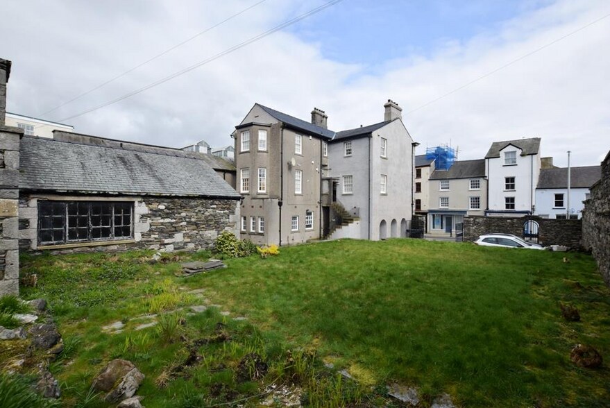 2 Queen St, Ulverston à louer - Photo de l’immeuble – Image 2 sur 3