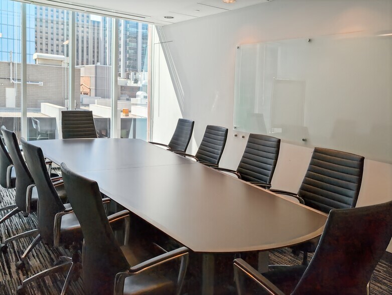151 Yonge St, Toronto, ON à louer - Photo intérieure – Image 1 sur 14