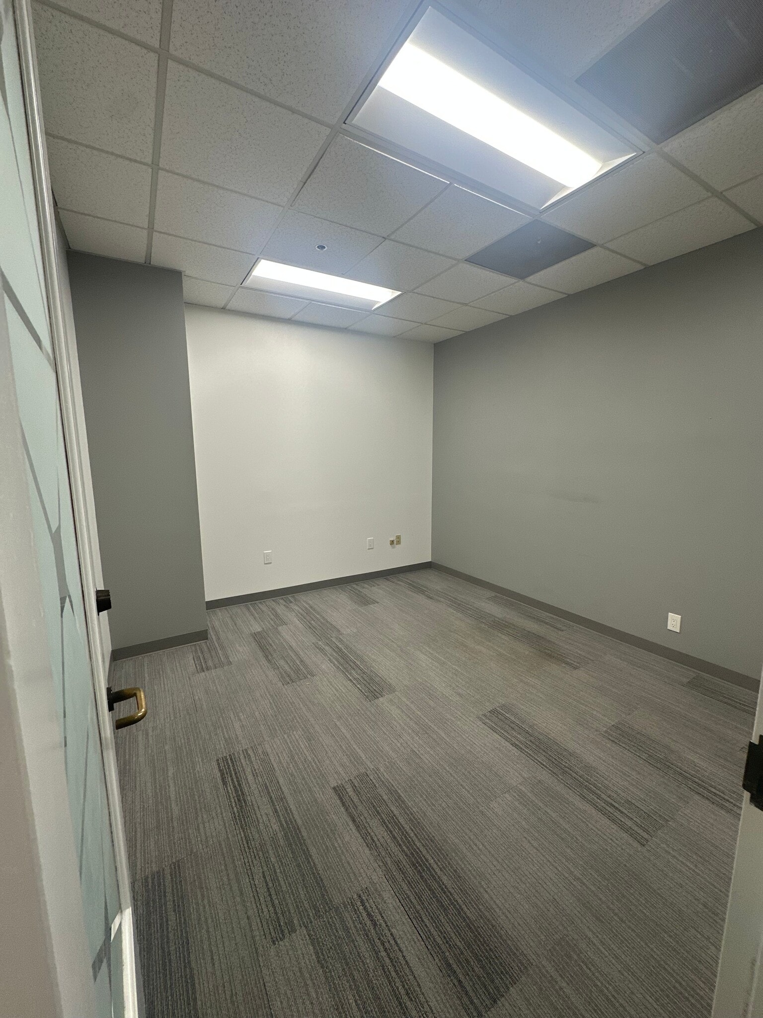 185 W F St, San Diego, CA à louer Photo intérieure– Image 1 sur 5