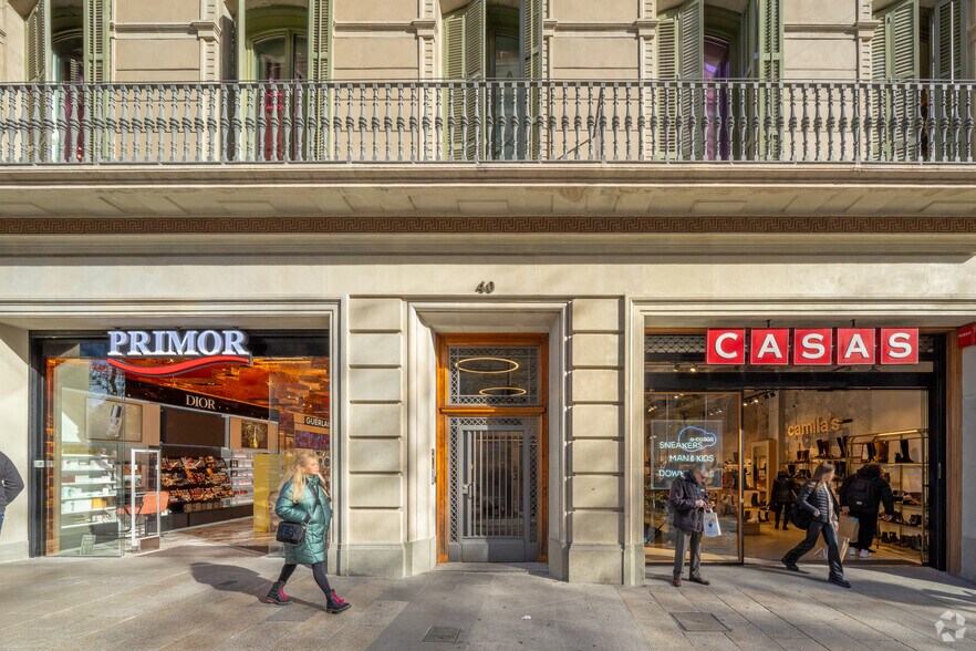 Avinguda Del Portal De L'àngel, 40, Barcelone, Barcelona à louer - Photo de l’immeuble – Image 3 sur 3