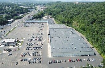 831-881 Wolcott St, Waterbury, CT - Vue aérienne  vue de carte