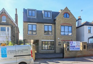 Plus de détails pour 102-104 Queens Rd, Buckhurst Hill - Bureau à louer