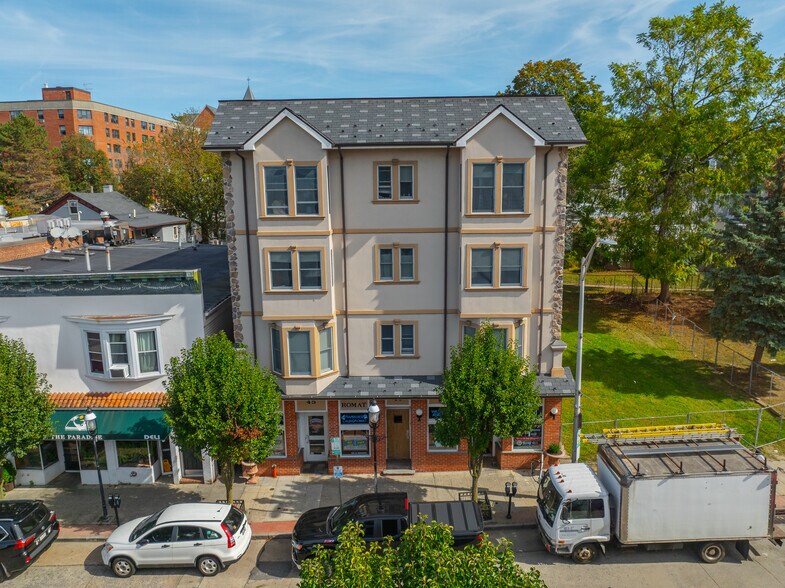45-47 Spring St, Ossining, NY à vendre - Photo principale – Image 1 sur 17