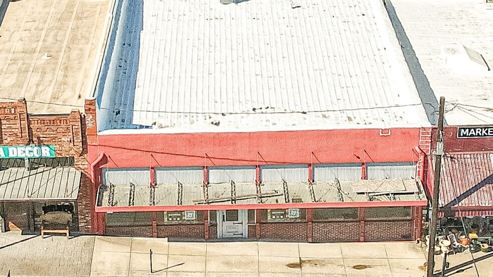 203 N Main St, Weatherford, TX à louer - Photo de l’immeuble – Image 2 sur 10