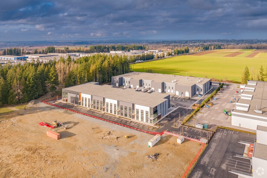 19288 36 Ave, Surrey, BC à vendre - Aérien – Image 2 sur 4
