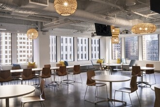 300 Mission St, San Francisco, CA à louer Photo intérieure– Image 1 sur 12