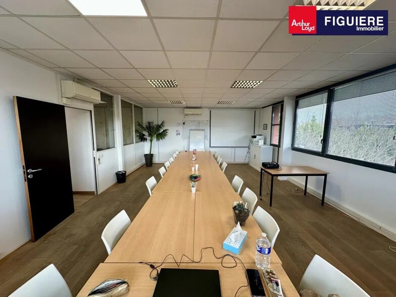 155 Rue Paul Langevin, Aix-en-Provence à louer - Photo de l’immeuble – Image 1 sur 7