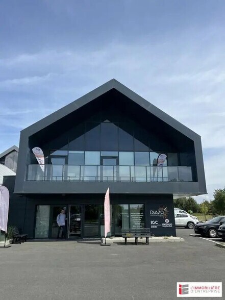 Bureau dans Saint-Malo à louer - Photo de l’immeuble – Image 1 sur 8