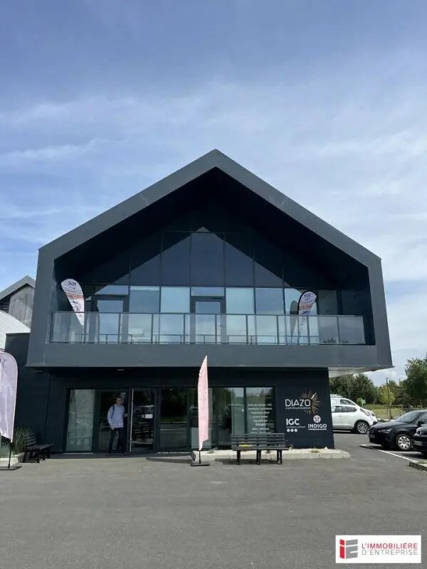 Bureau dans Saint-Malo à louer Photo principale– Image 1 sur 7