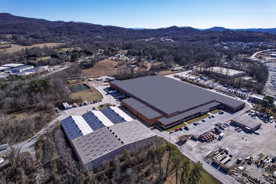 4600 Hendersonville Rd, Fletcher, NC à louer - Aérien – Image 2 sur 2
