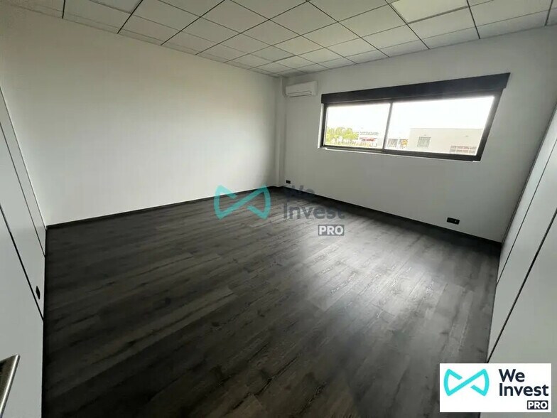 Bureau dans Bétheny à louer - Photo de l’immeuble – Image 3 sur 7