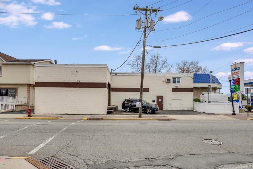 16-20 Main Ave, Wallington, NJ à vendre - Photo de l’immeuble – Image 2 sur 10