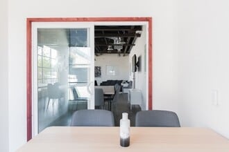 1639 11th St, Santa Monica, CA à louer Photo intérieure– Image 2 sur 12